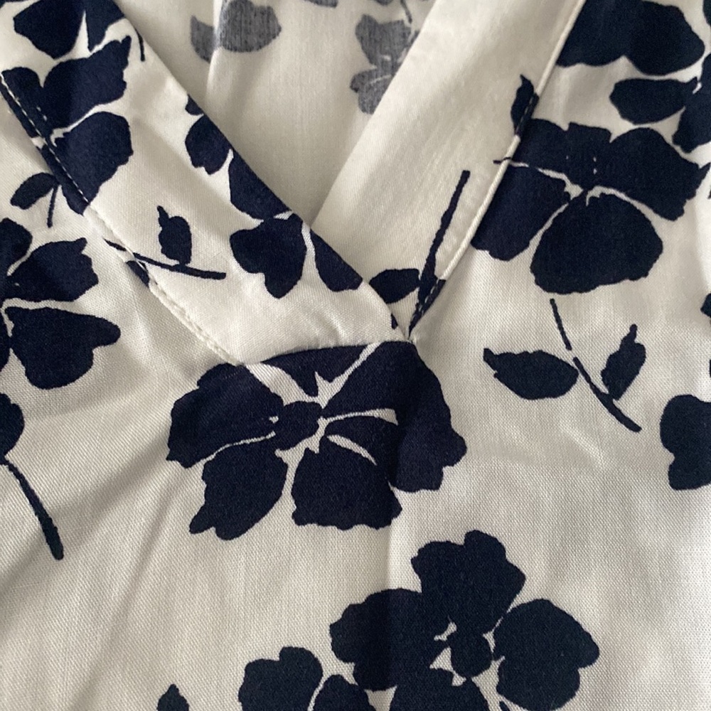 Polyester blouse - Picture 6 of 6